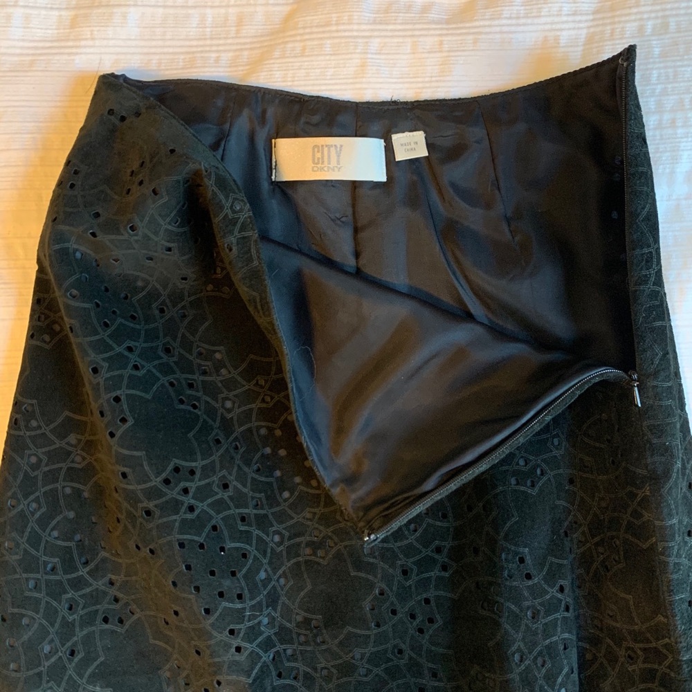 DKNY Suede skirt - Picture 4 of 6